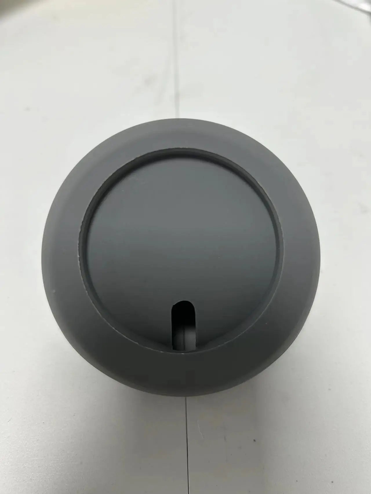 Magnetic charging stand
