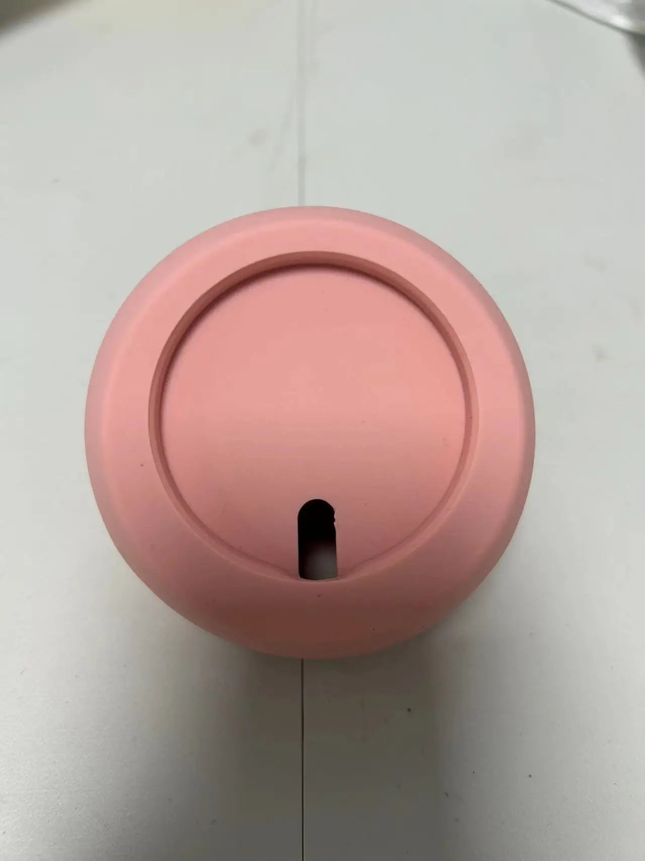 Magnetic charging stand