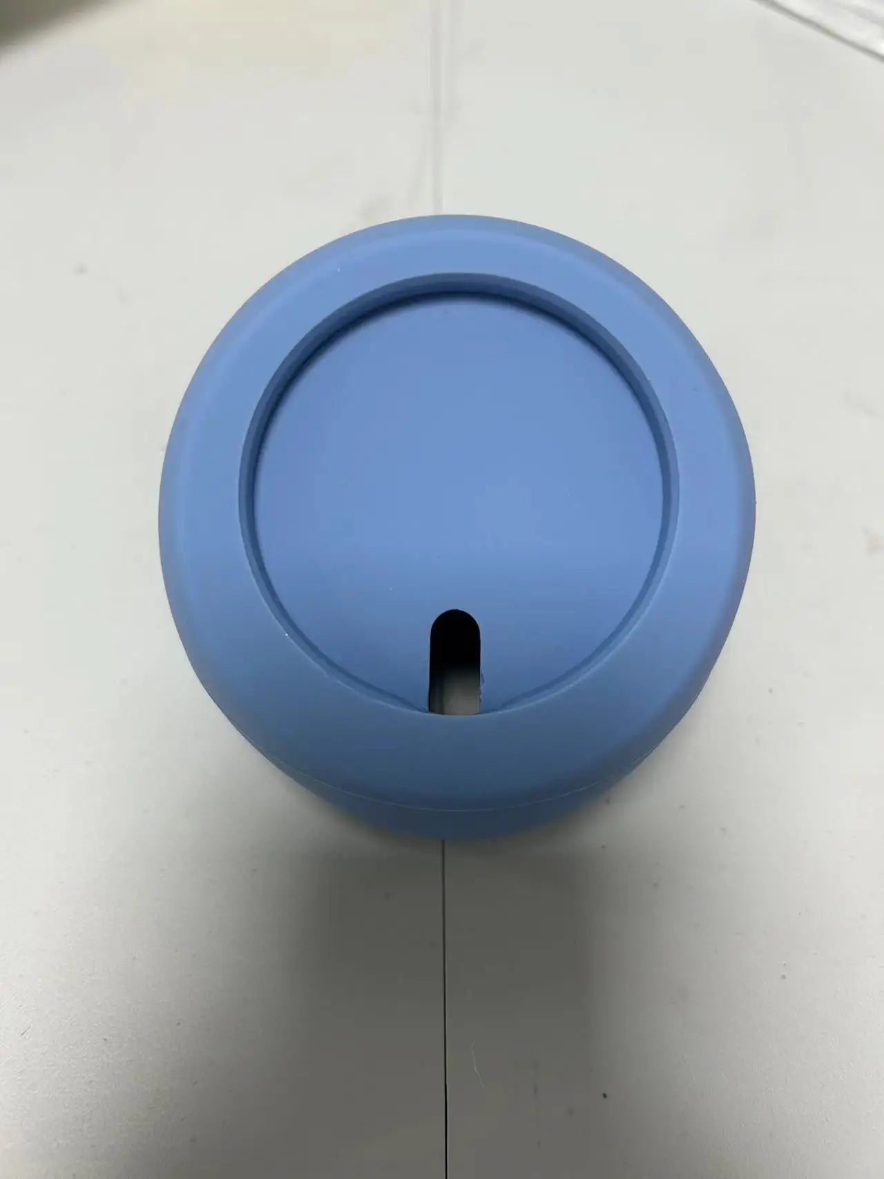 Magnetic charging stand