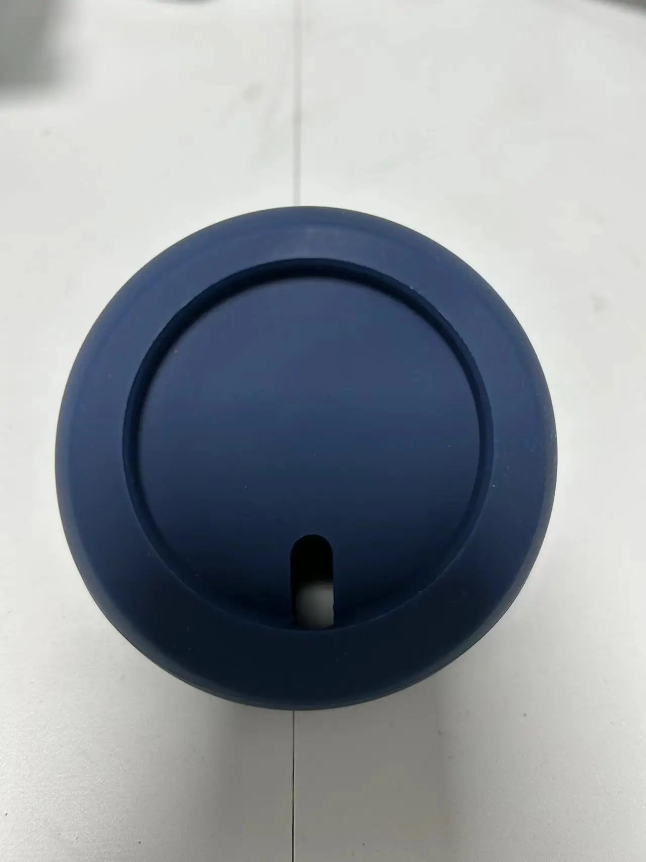 Magnetic charging stand