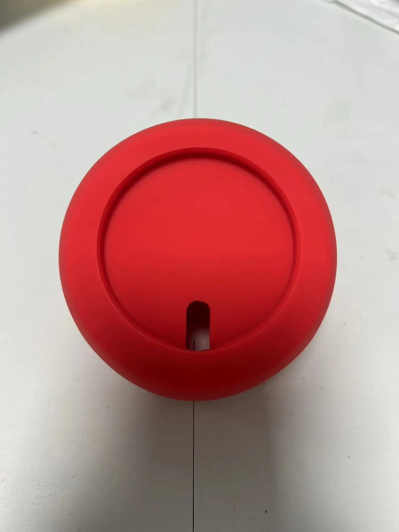 Magnetic charging stand